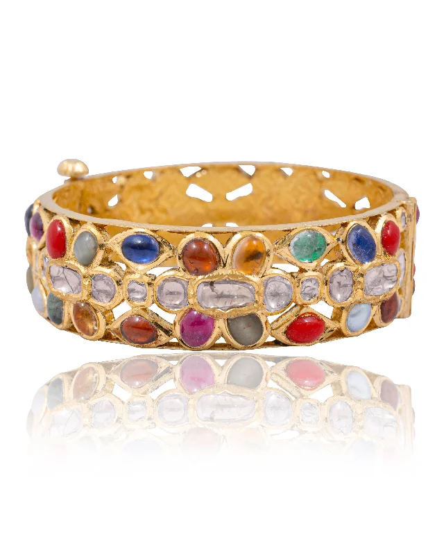 Stylish Bangles for Young Women-Sonakshi Sinha - Mohina Jadau Polki Bangle