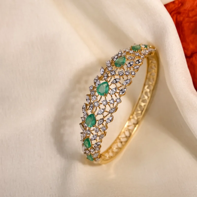 Large Gold Bangles for Bold Wedding Style-Diamond Bangle