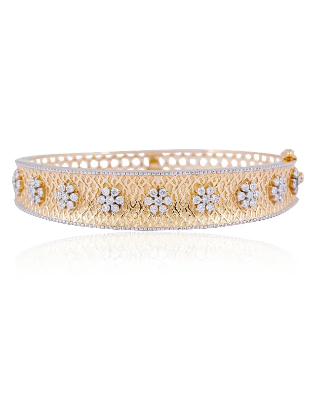 Elegant Silver Bangles for Casual Day Out-Diamond Bangle